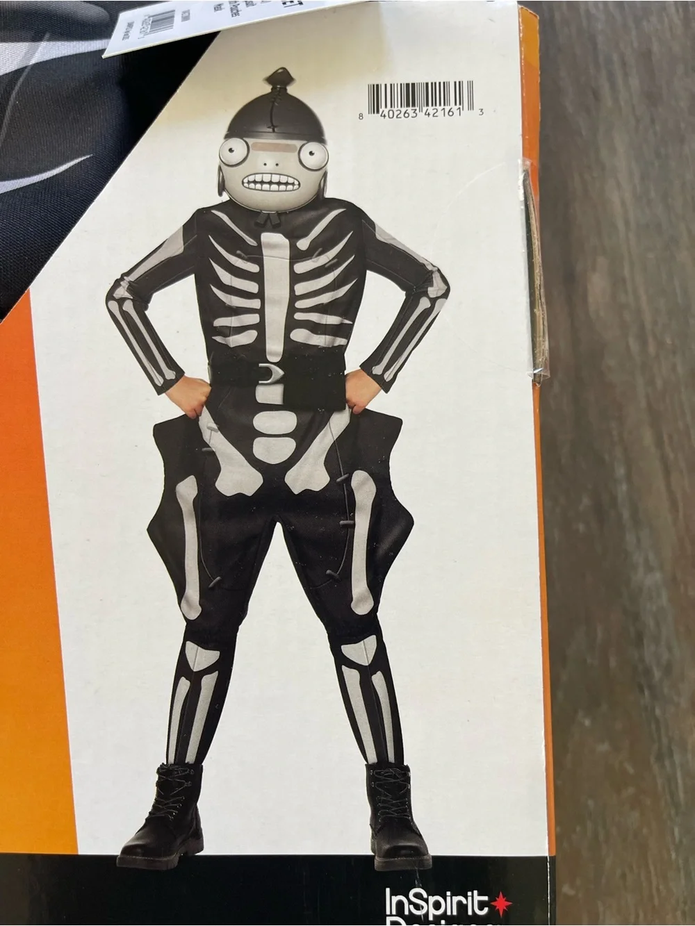 Fortnite Fishskull Youth Halloween Costume for Boys size M (8-10) NWT 3pcs set